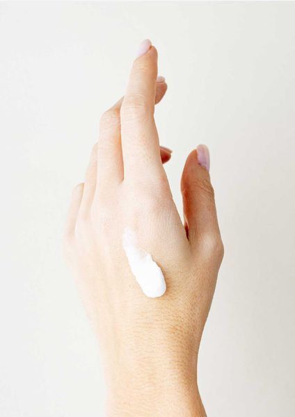 Kem Dưỡng Da Tay Panier Des Sens Hương Hoa Diên Vỹ 30ml