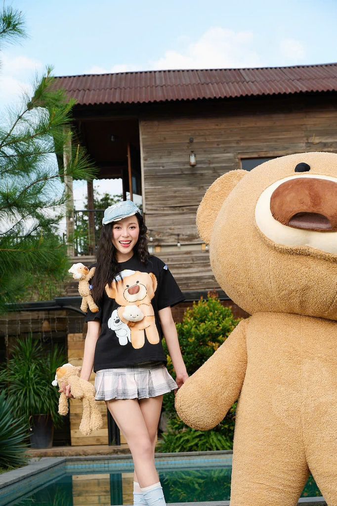 Áo thun FIDE JoyBear unisex form rộng đính gấu local brand cổ tròn oversize - AT155 (Tặng gấu)