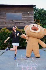 Áo thun FIDE JoyBear unisex form rộng đính gấu local brand cổ tròn oversize - AT154 (Tặng gấu)