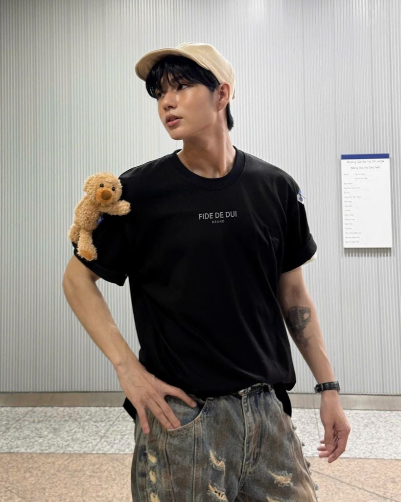 Áo thun FIDE JoyBear unisex form rộng đính gấu local brand cổ tròn oversize Teddy - AT182(Tặng gấu)