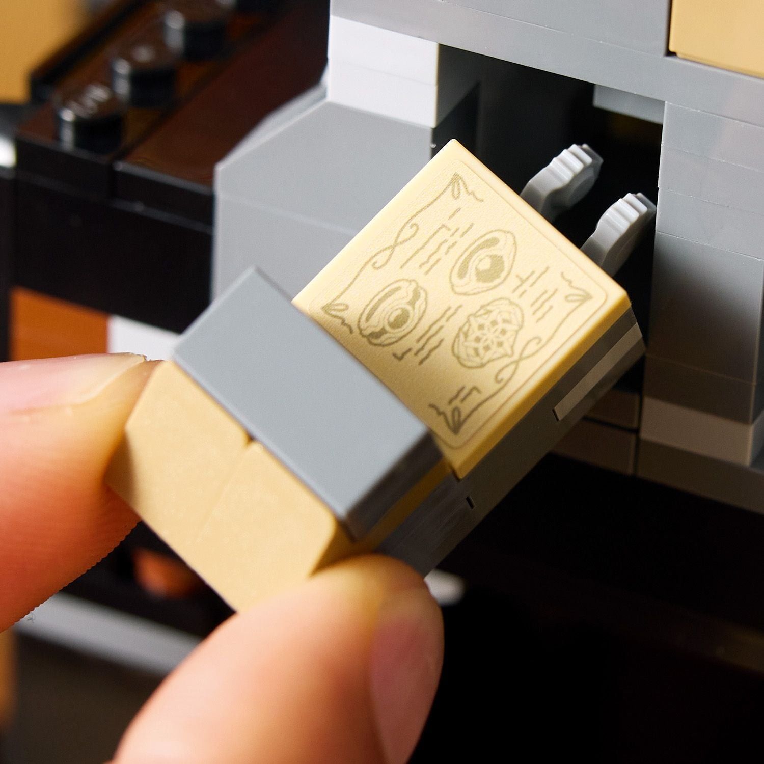  Lego Icons The Lord of the Rings Chúa tể của những chiếc nhẫn: Barad-dûr 10333 