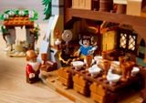  Lego Disney Snow White and the Seven Dwarfs' Cottage Ngôi Nhà Bạch Tuyết Và 7 Chú Lùn 43242 