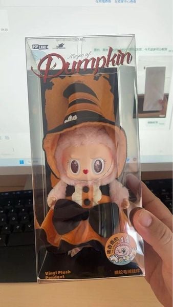  Labubu Mokoko Bí Ngô Popland Magic of Pumpkin Vinyl Plus Pendent (18cm) 