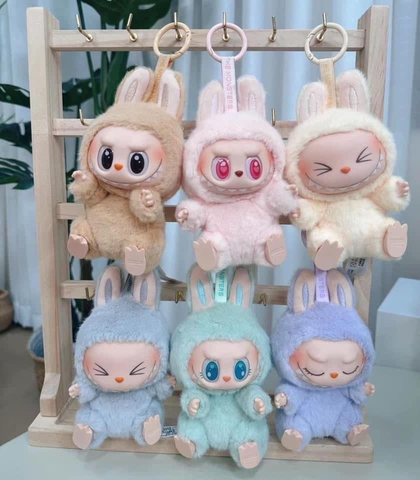LABUBU THE MONSTER Have A Seat ぬいぐるみ　2個 LABUBU V2, The Monsters Have a Seat Series (Original) – The