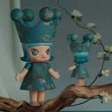 POP MART MEGA ROYAL MOLLY 400% Van Gogh Museum Almond POP MART MEGA ROYAL MOLLY 400% Van Gogh Museum Almond