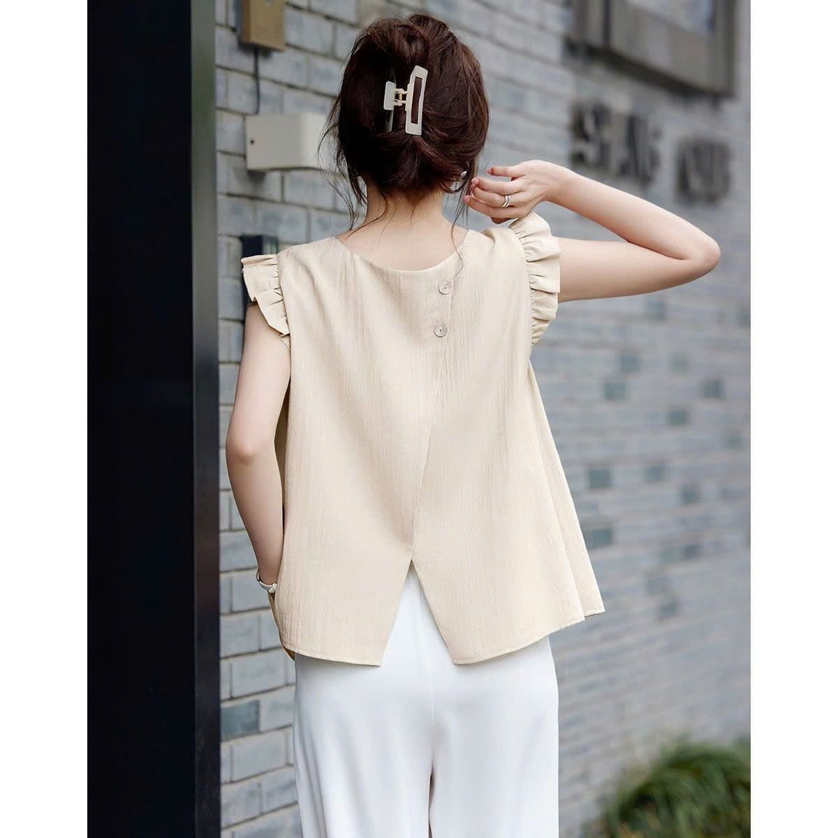  Áo kiểu sát nách form rộng viền bèo tay 