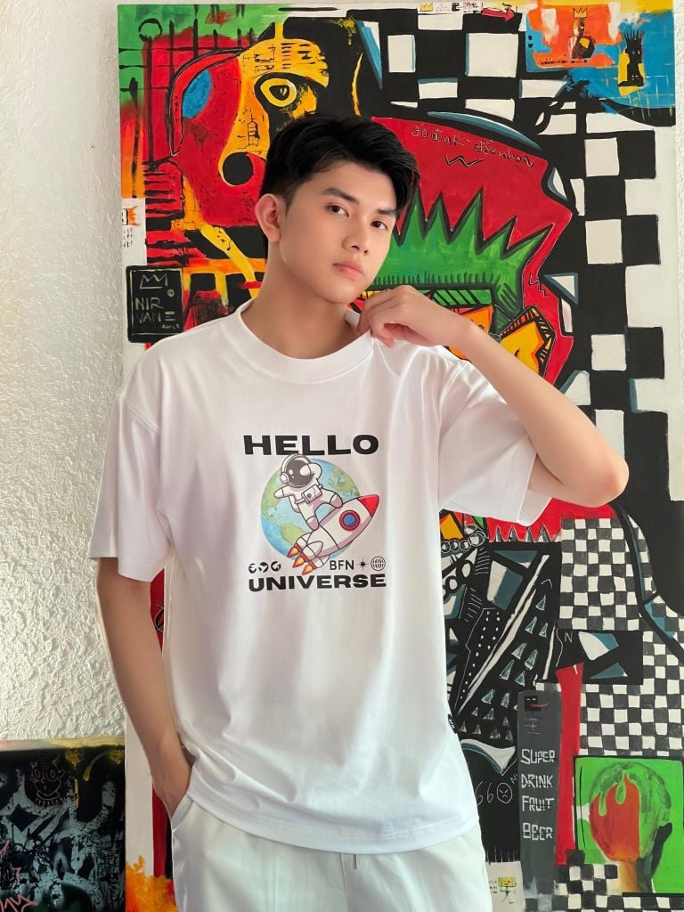 Áo Thun In Hello Universe - BFTS006