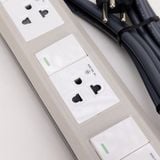  Ổ cắm điện cao cấp Suntech PL 2333 3m chống quá tải, 2200W 250V 16A 