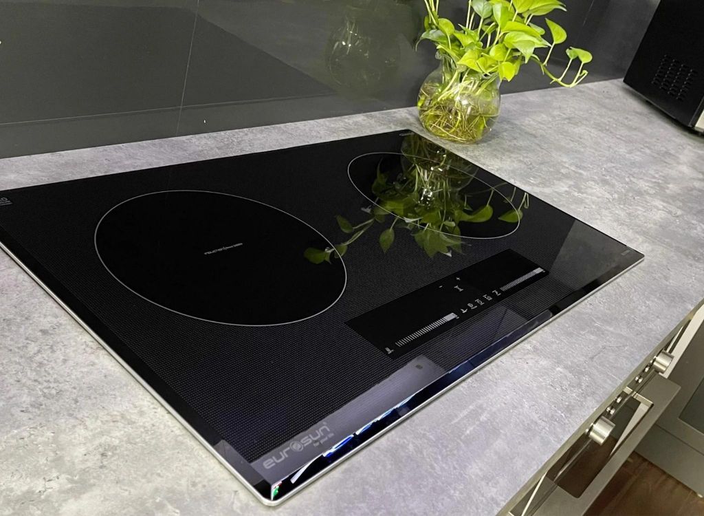 Bếp từ đôi 2 vùng nấu Eurosun EU-T899G