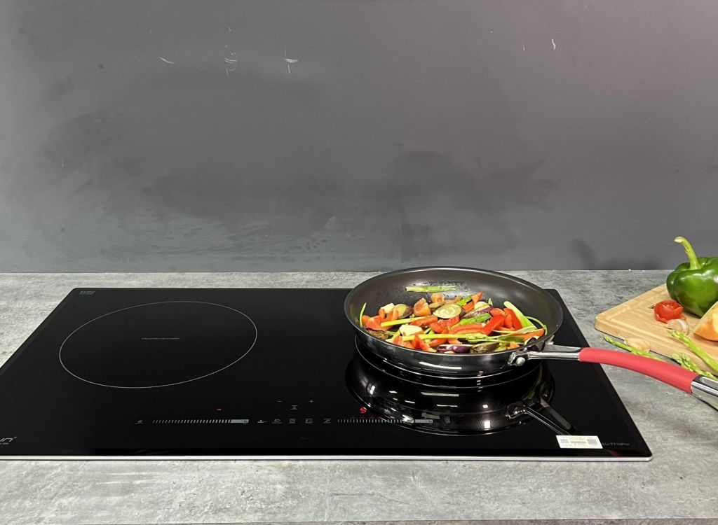 Bếp từ đôi 2 vùng nấu Eurosun EU-T899G