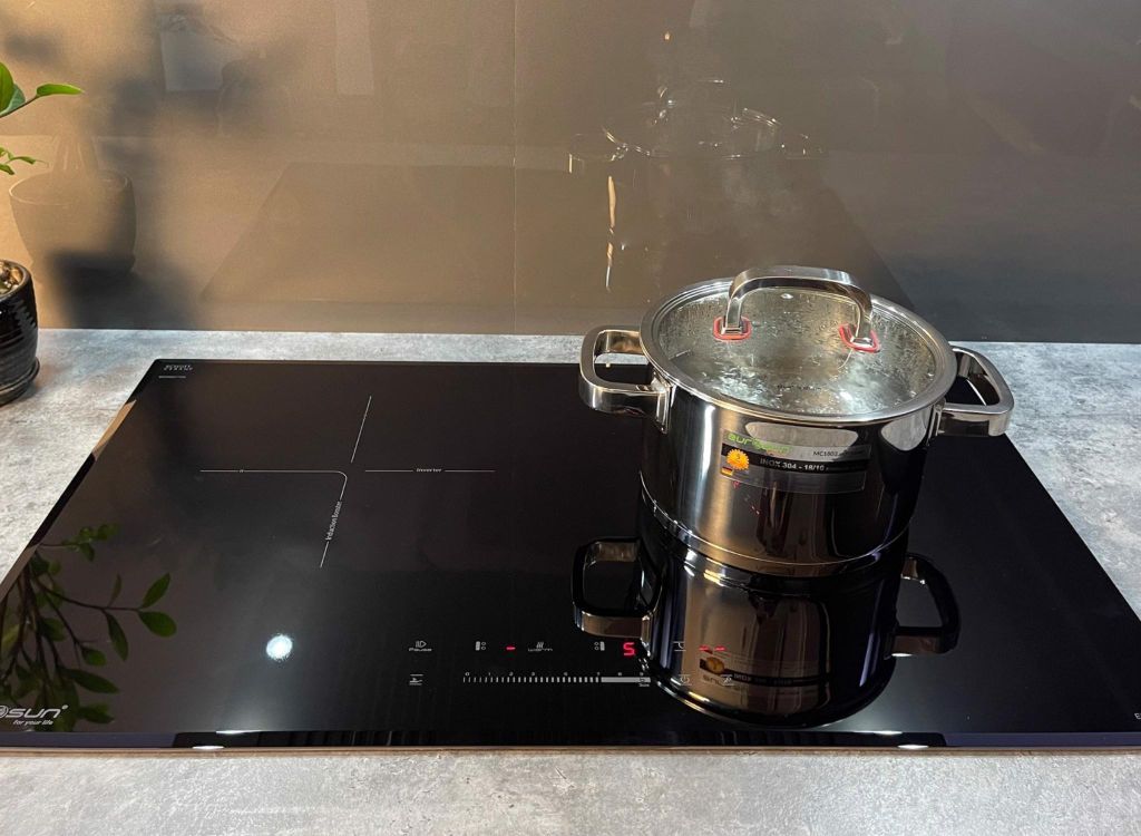 Bếp từ đôi 2 vùng nấu Eurosun EU-T705 PLUS