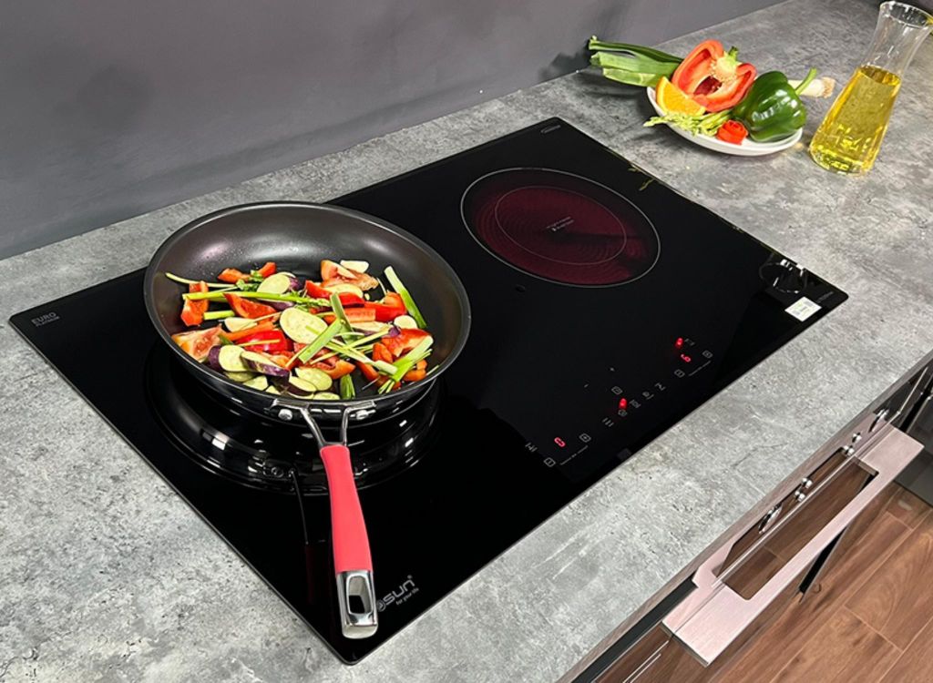 Bếp từ kết hợp hồng ngoại 2 vùng nấu Eurosun EU-TE259Max