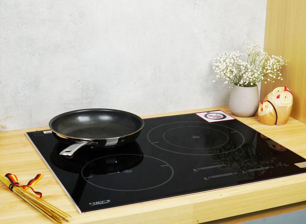 Bếp từ 3 vùng nấu Chefs EH-IH555