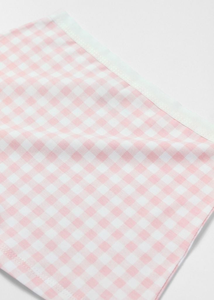 Set 3 Quần Chip Đùi Cotton Bé Gái Trắng Phối Hồng (Ngẫu Nhiên)