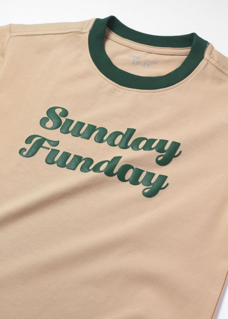 Áo Thun Form Rộng Bé Trai 210gsm Be Viền Xanh Lá Sunday Funday