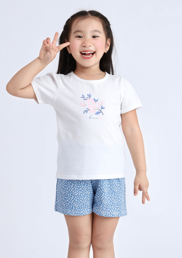 Đồ Bộ Ngắn Tay Bé Gái Trắng Kem Hoa Xinh