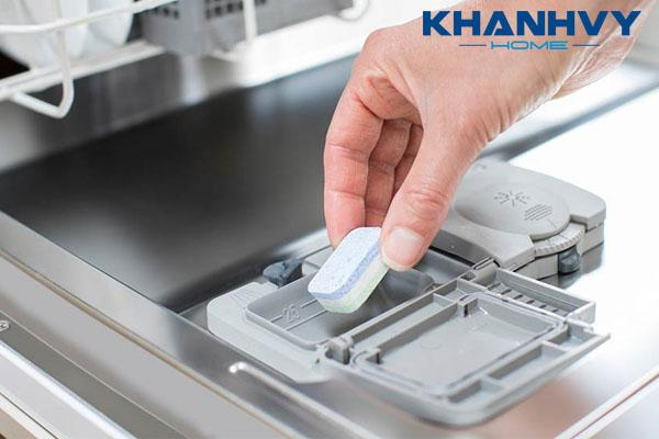 Sử dụng viên rửa chén đúng cách