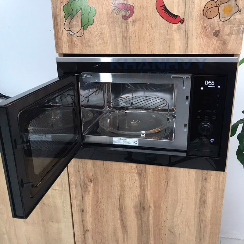 LÒ VI SÓNG ÂM ELECTROLUX EMSB30XCF TÍCH HỢP NƯỚNG ĐỐI LƯU ULTIMATETASTE 900 30L