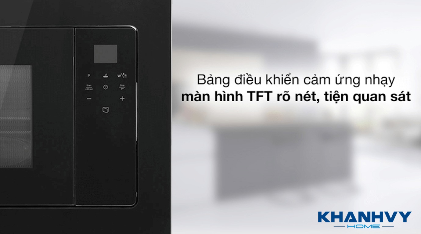 Bảng điều khiển cảm ứng hiện đại với màn hình hiển thị rõ nét, dễ sử dụng