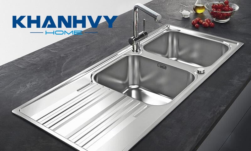 Thường xuyên vệ sinh giúp chậu rửa bát inox 304 luôn sạch sẽ và sáng bóng