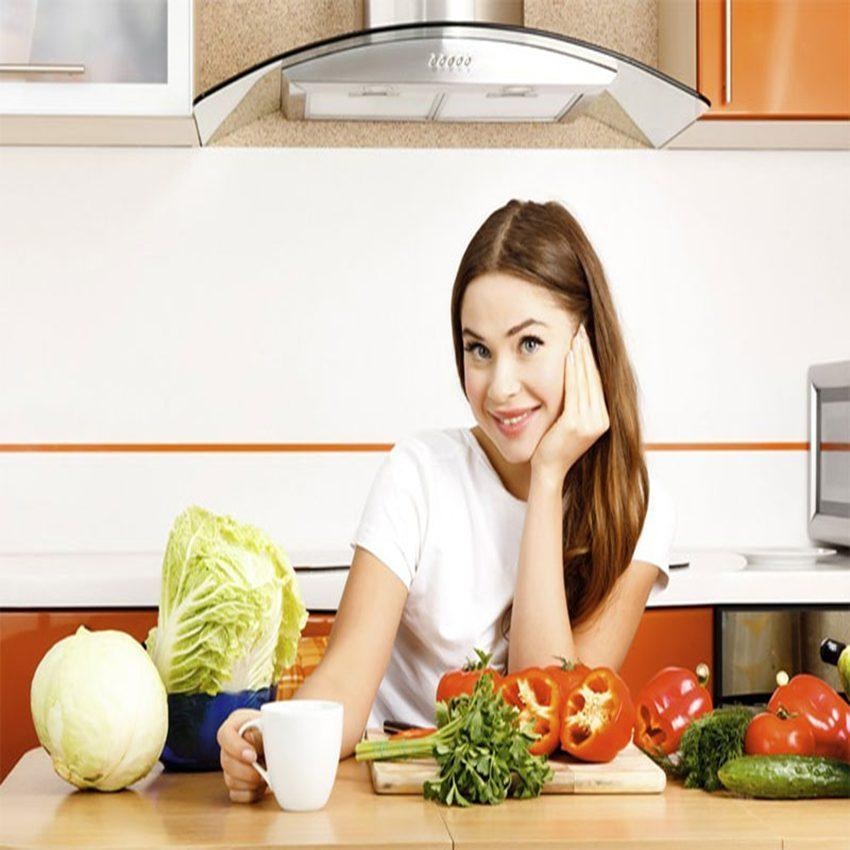 Máy hút mùi DF 90 GLASS cùng bạn chế biến các món ăn ngon