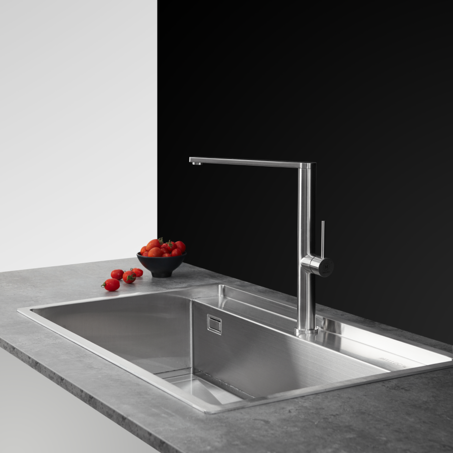 Vòi Malloca Inox K061-S màu inox sáng bóng thu hút ánh nhìn