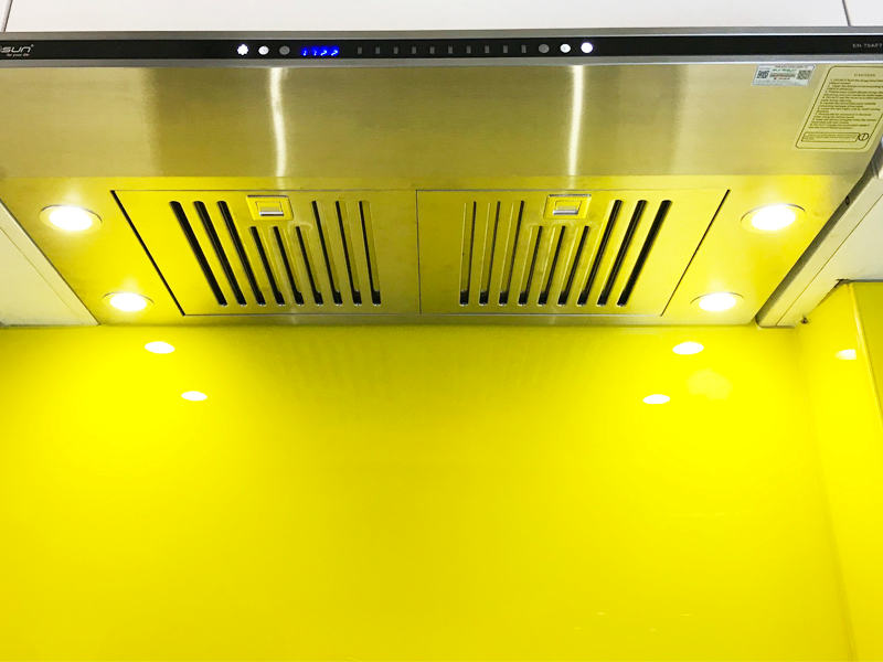 Nấu ăn dễ dàng hơn với hệ thống đèn led chiếu sáng của máy hút mùi Eurosun EH-90AF75
