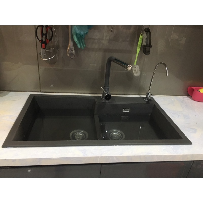 Vệ sinh chậu, vòi rửa chén