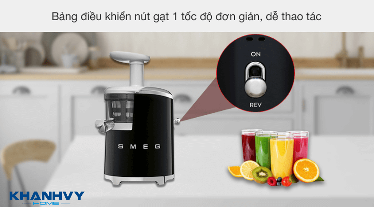 Máy ép chậm SMEG SJF01BLEU 535.43.621 sử dụng công nghệ ép chậm độc quyền thế hệ thứ hai với tốc độ quay mạnh mẽ 43 vòng/phút