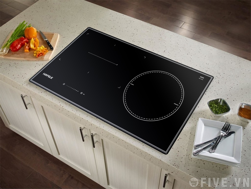 Bếp từ Hafele HC-IF77A 536.61.555 thiết kế sang trọng với sắc đen huyền bí