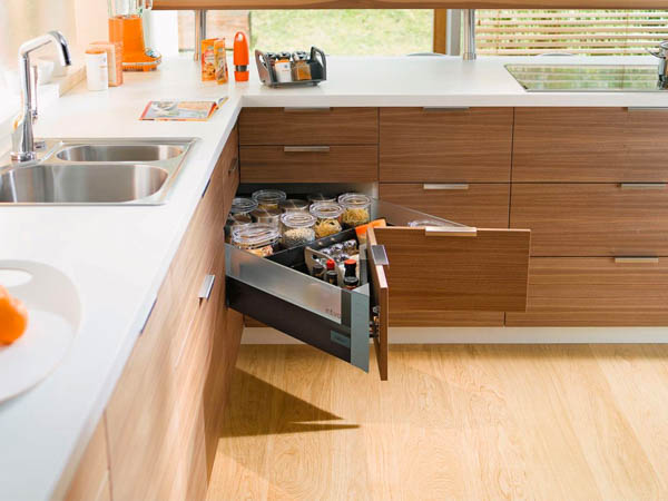 Ngăn kéo góc Blum SPACE CORNER X1 3834919 khai thác tối đa không gian góc tủ