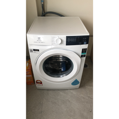 Máy giặt cửa trước 9KG Electrolux EWF9024D3WB