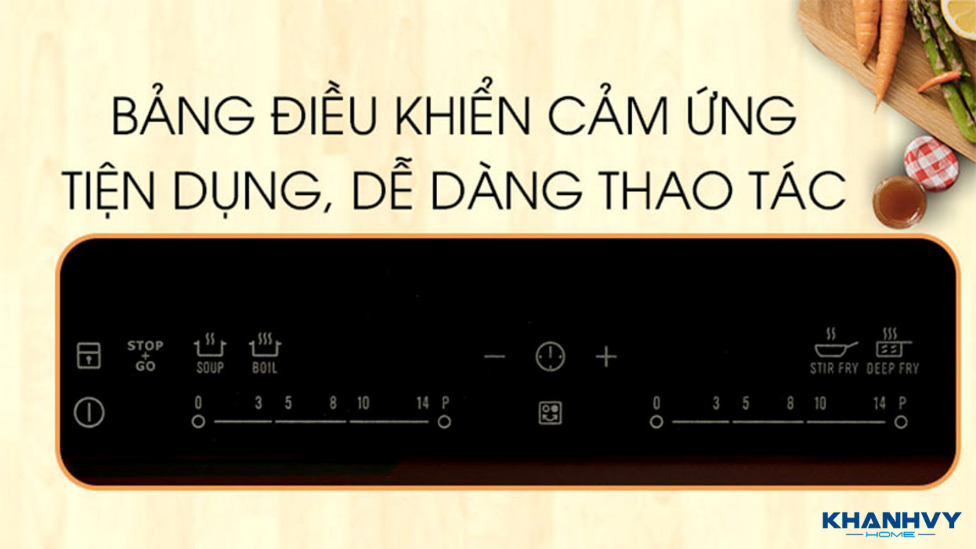 Bếp từ Electrolux EHI7280BB dễ sử dụng với bảng điều khiển cảm ứng thông minh cùng màn hình hiển thị rõ ràng và 4 chương trình nấu tiện dụng