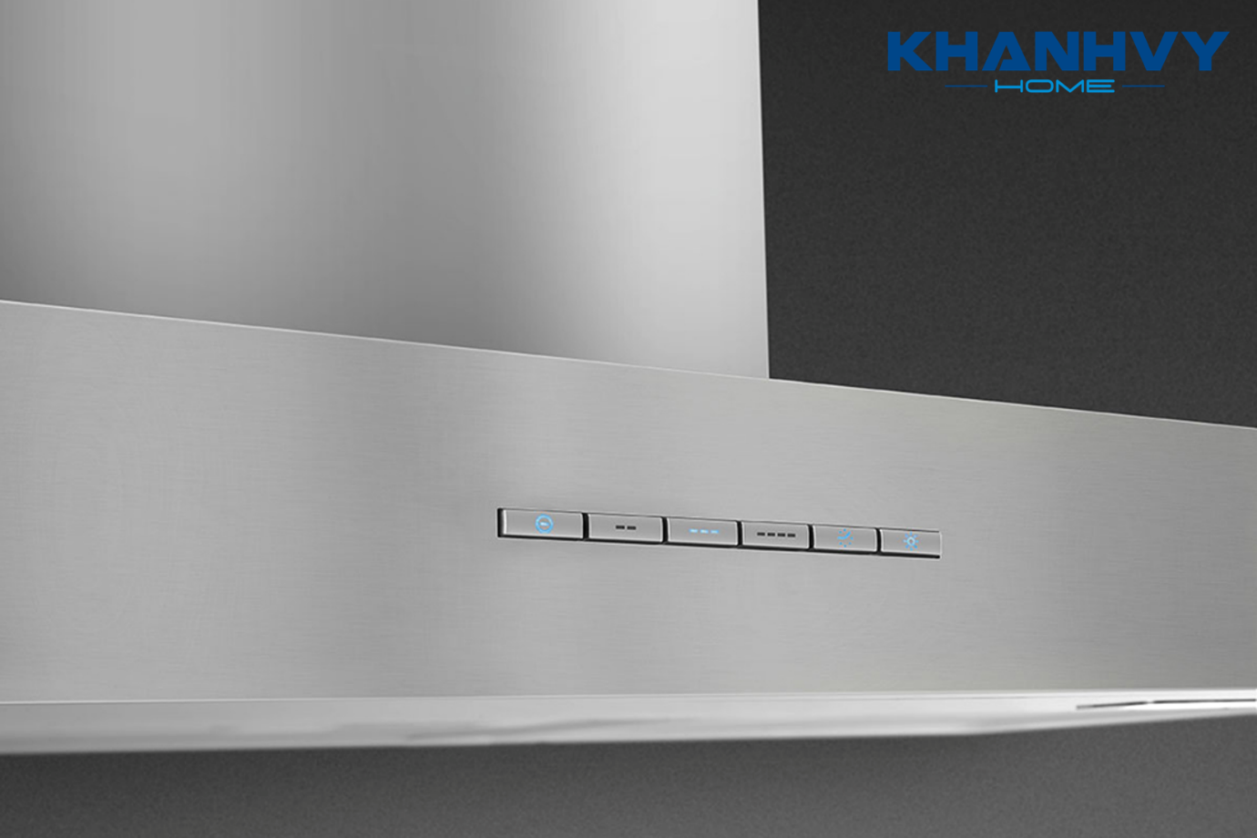 Máy hút mùi có 2 chế độ hút đẩy – hút xả linh hoạt, 2 đèn LED chiếu sáng tiện lợi, tính năng hẹn giờ thông minh cùng bảng điều khiển nút nhấn đơn giản, dễ sử dụng