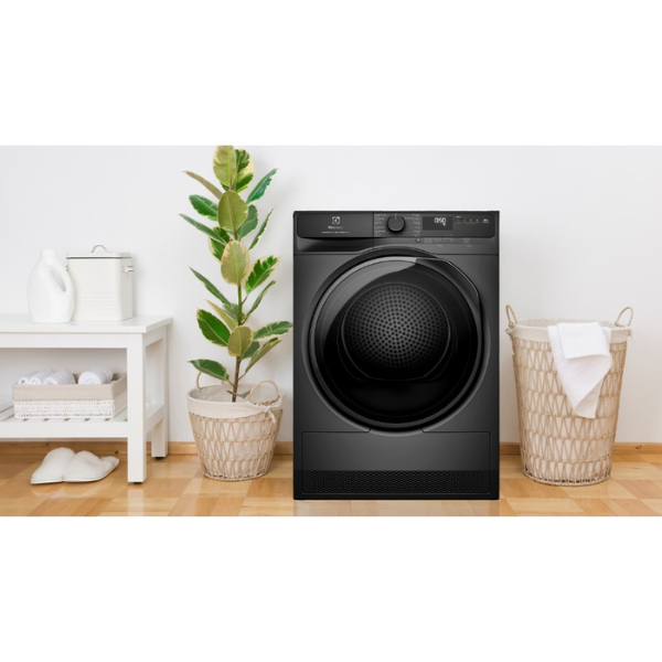 Máy sấy bơm nhiệt 8kg Electrolux EDH803J5SC