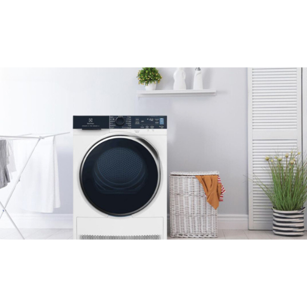 Máy sấy bơm nhiệt 8kg Electrolux EDH803J5WC