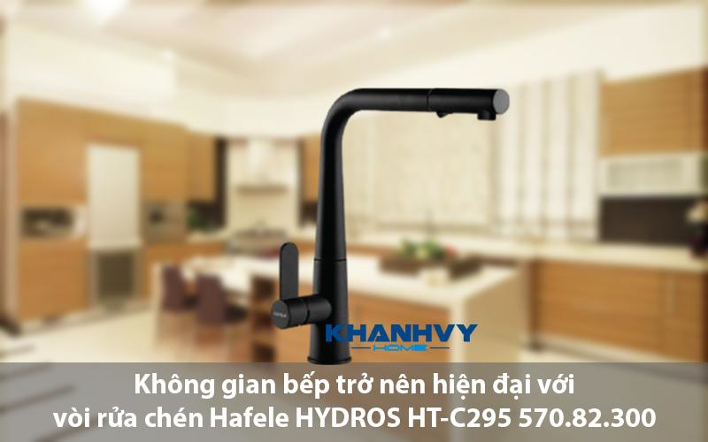 Không gian bếp trở nên hiện đại với vòi rửa chén Hafele HYDROS HT-C295 570.82.300