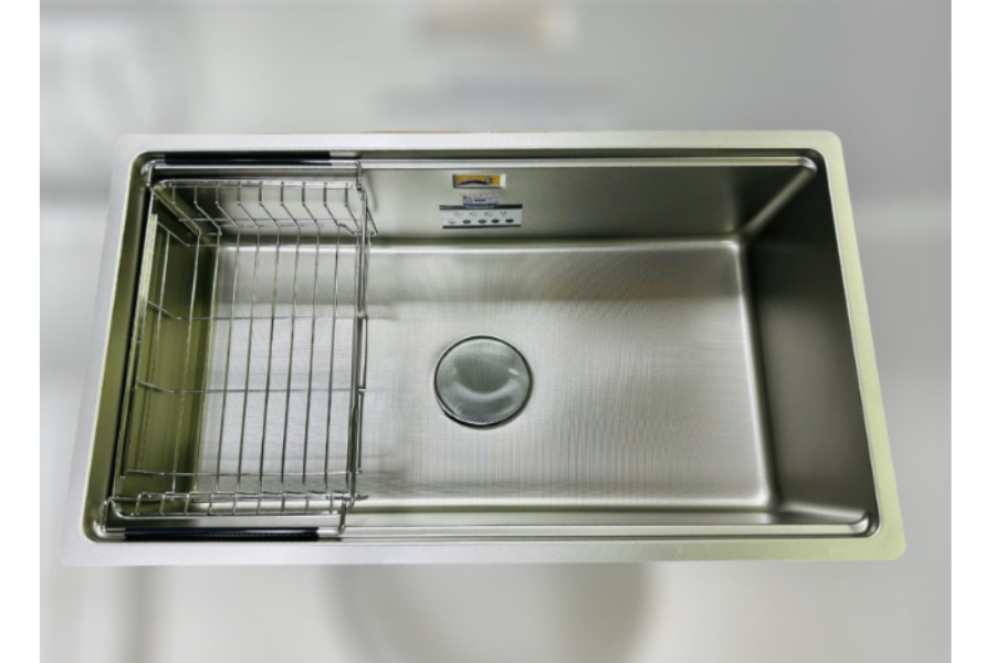 Chậu rửa chén Eurogold EUC17643EB 1 hố chống xước inox 304