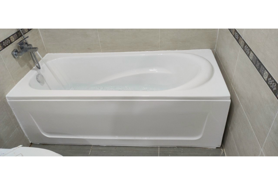 Bồn tắm dài Maamo MA-2227B chân yếm