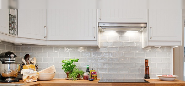 Công nghệ giảm tiếng ồn tiên tiến trong máy hút khử mùi âm tủ Bosch DFS067A50 giúp máy hoạt động vô cùng êm dịu