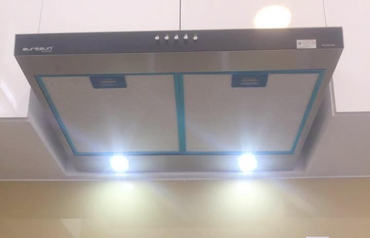 Máy hút mùi Eurosun EH-70CF19S trang bị đèn led tiết kiệm điện