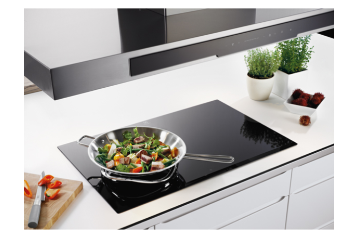 Bếp từ Electrolux EHD8740FOK 70cm