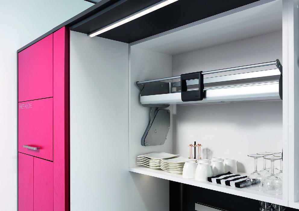 Bộ kệ nâng hạ iMove 600mm 504.68.913 tại Khánh Vy Home lắp đặt âm tủ gọn gàng