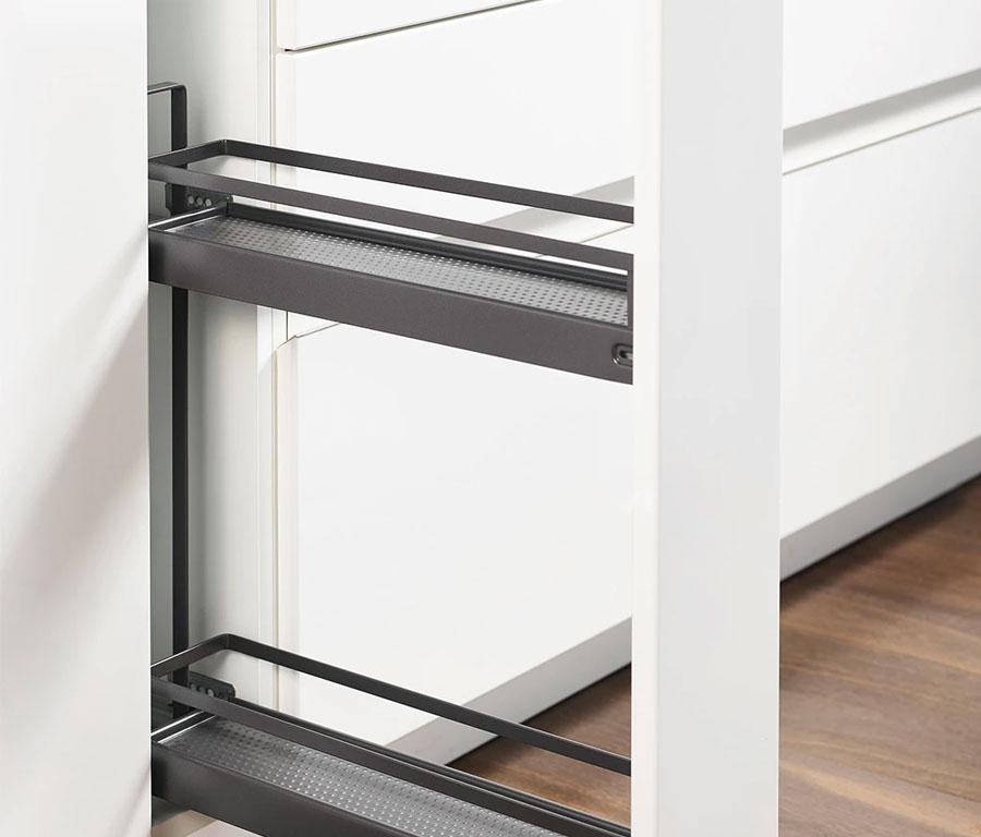 Giá chai lọ Hafele 549.24.620 tại Khánh Vy Home tận dụng hiệu quả những khoảng trống nhỏ hẹp