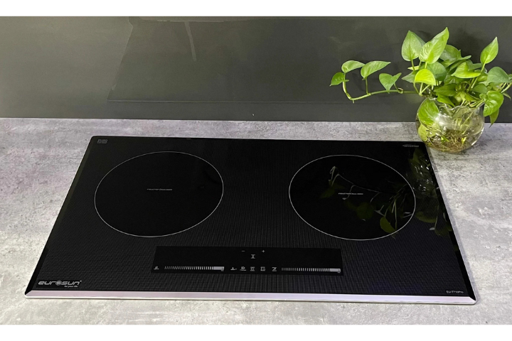 Bếp từ Eurosun EU-T710Pro