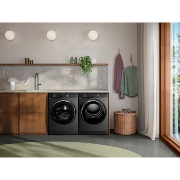 Máy sấy bơm nhiệt 9kg Electrolux EDH902R9SC