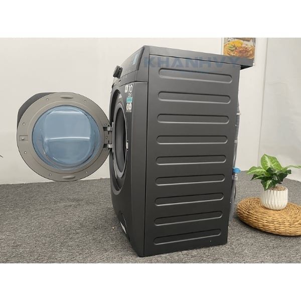 Máy giặt cửa trước 8kg UltimateCare 500 Electrolux EWF8024P5SB