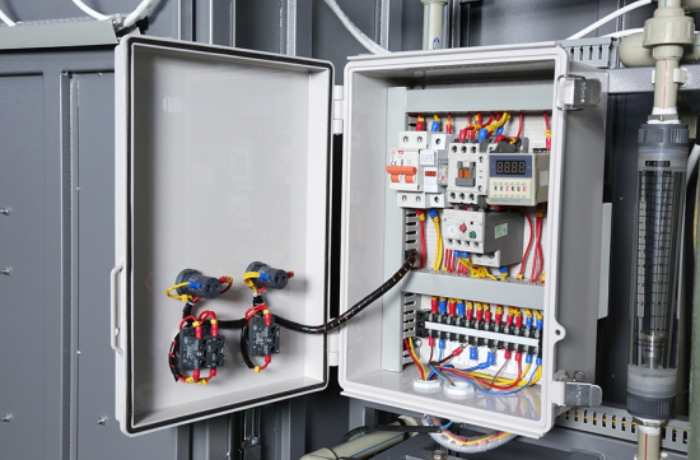 Máy lọc nước tổng đầu nguồn Karofi KTF-552 ECO