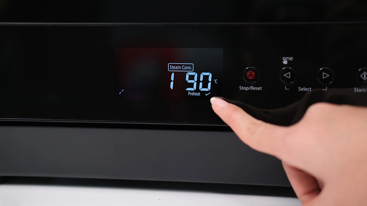 Lò hấp nướng, chiên không dầu 20L Panasonic NU-SC180BYUE