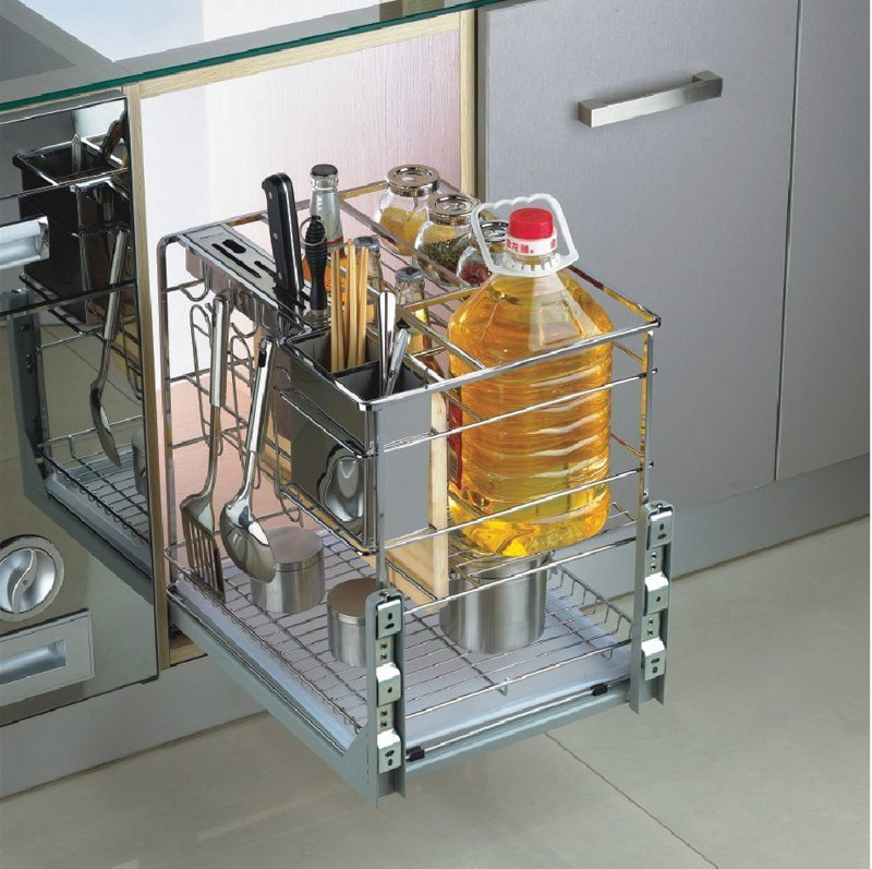 Kệ dao thớt inox nan vuông mạ crom, ray giảm chấn ERO2020B tại Khánh Vy Home giúp bạn lưu trữ vật dụng nhà bếp gọn gàng
